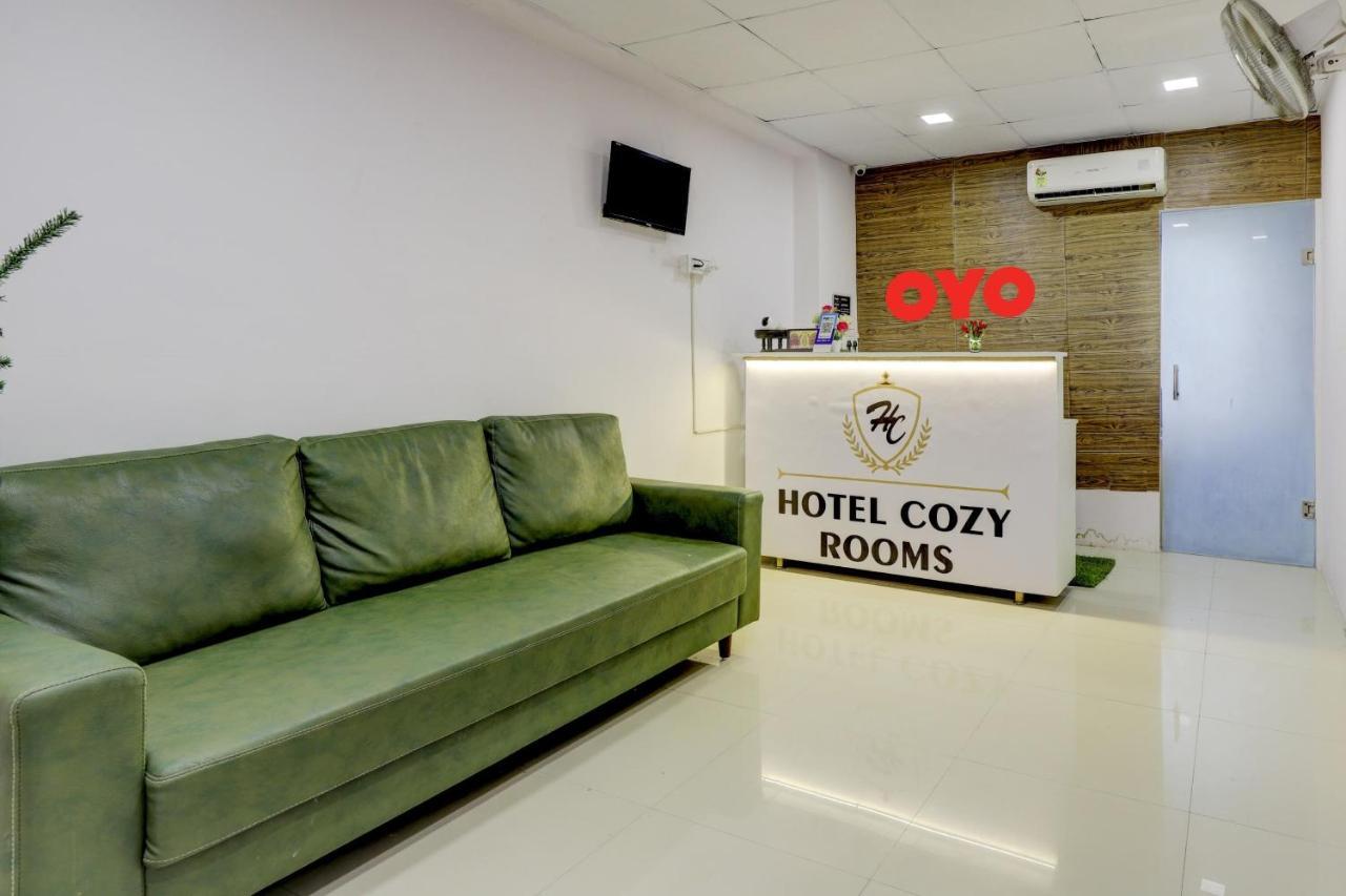 Hotel O Cozy Rooms 수라트 외부 사진