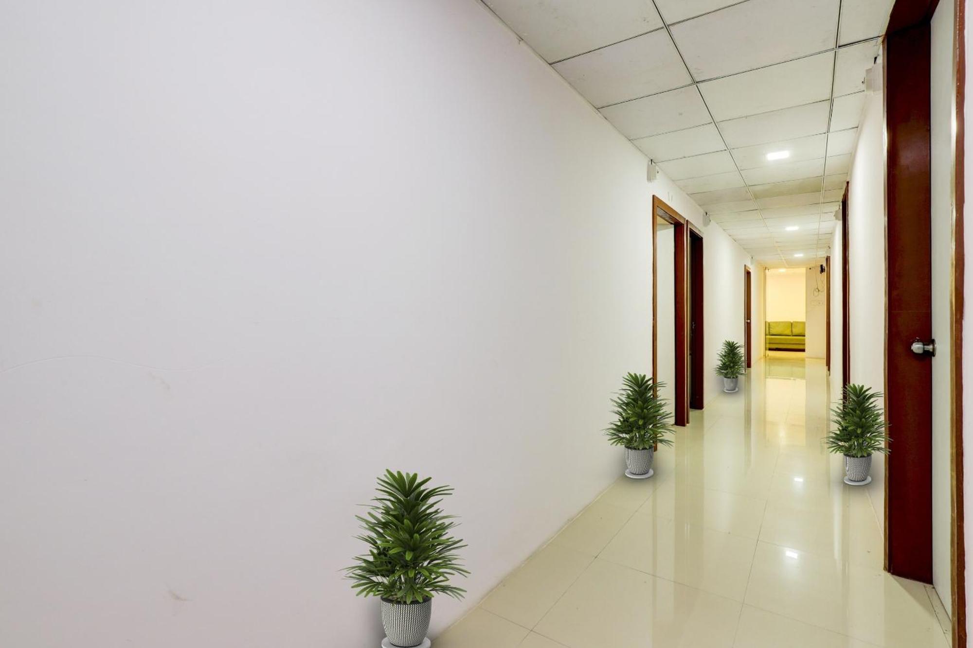 Hotel O Cozy Rooms 수라트 외부 사진